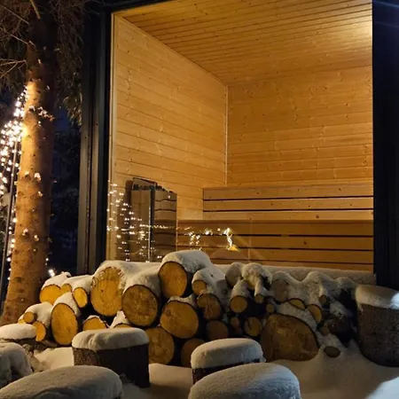 Pod Kozincem Sauna Jacuzzi בית נופש *