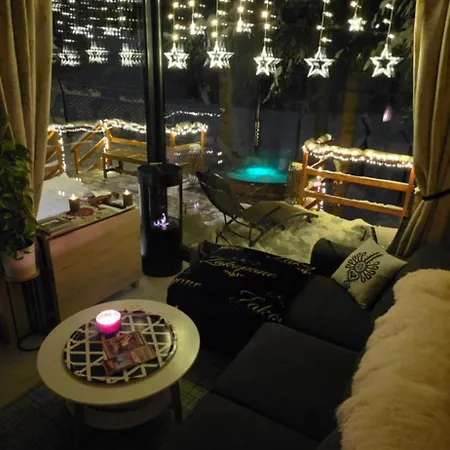 בית נופש Pod Kozincem Sauna Jacuzzi זקופאנה