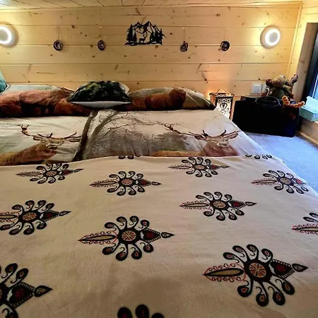 Pod Kozincem Sauna Jacuzzi זקופאנה